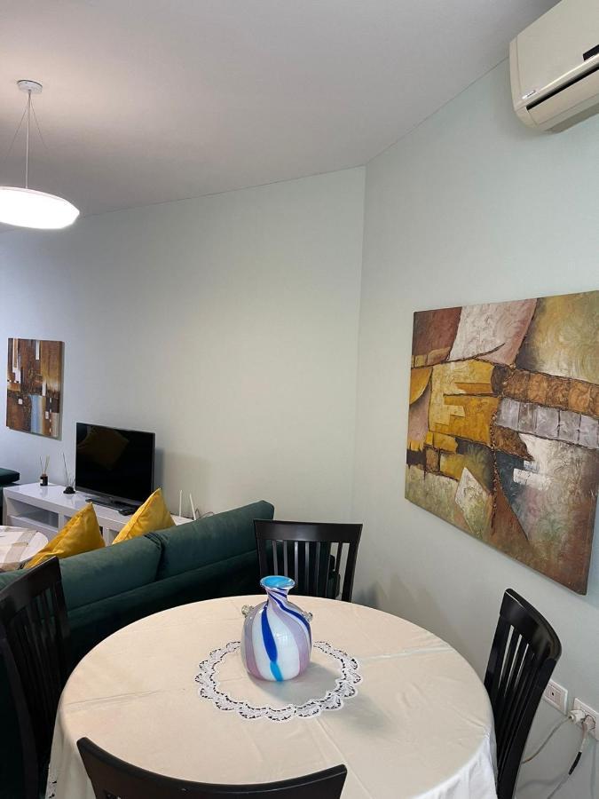Apartment New In Center Of *